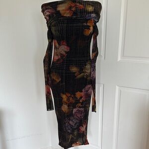 FUZZI Elegant Floral Long Sleeve Dress